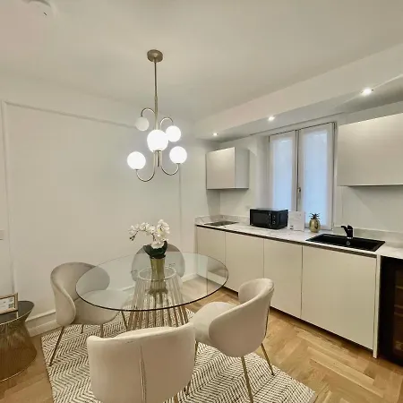 Luxury Apartment