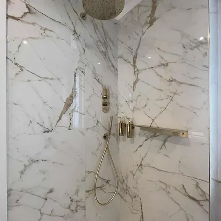 Luxury Apartamento *